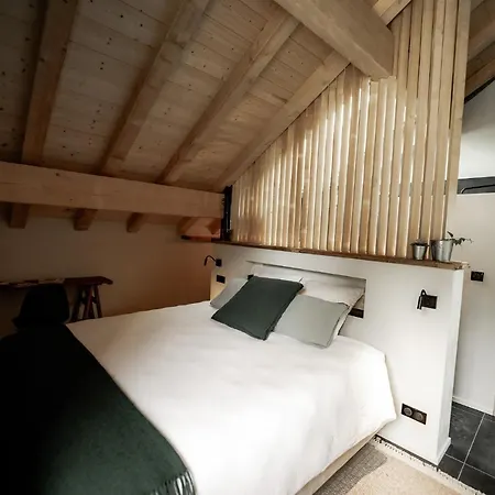 ベッド・アンド・ブレックファスト La Loge De La Dolarde - Chambre Ouest Prémanon